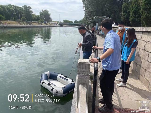 北京河湖水质：北京城市河湖频现市民游泳玩水(3)
