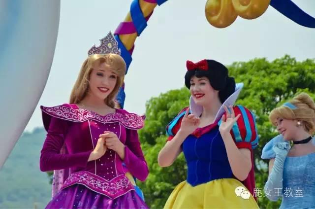 上海迪士尼公主分别长什么样 上海迪士尼里的13个真人公主(12)